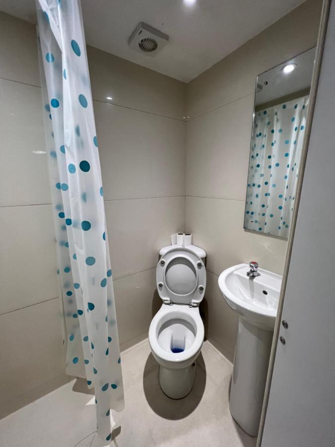 Double Room Private Bathroom